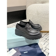 Prada Low Shoes